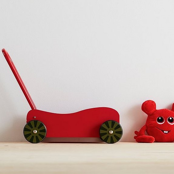 Present till 2-åring: Vagn från babblarna (gå vagn)