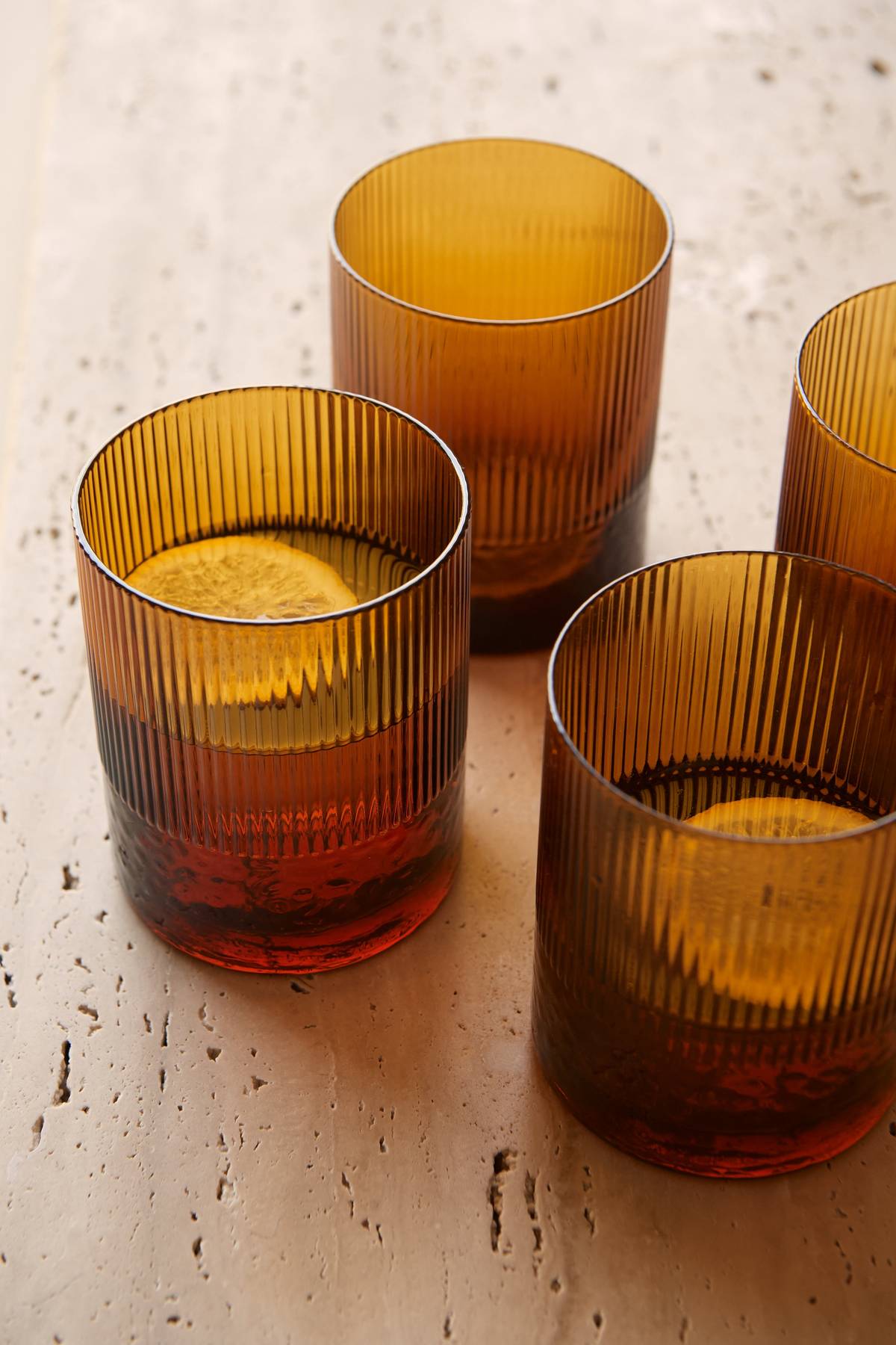 Bärnstensfärgade dricksglas Vanity med räfflad yta
